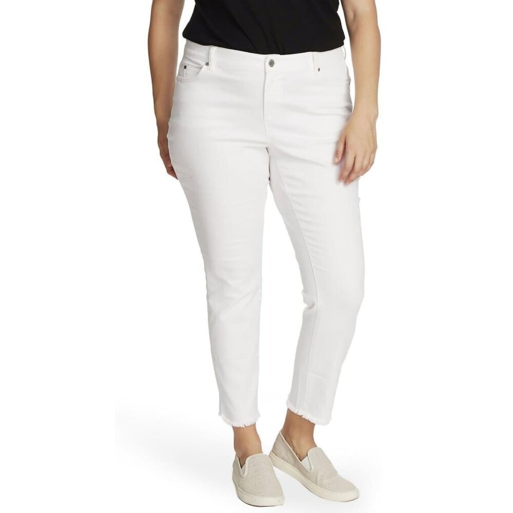 NWT Vince Camuto High Rise Frayed Hem Ankle Jeans in Ultra White
